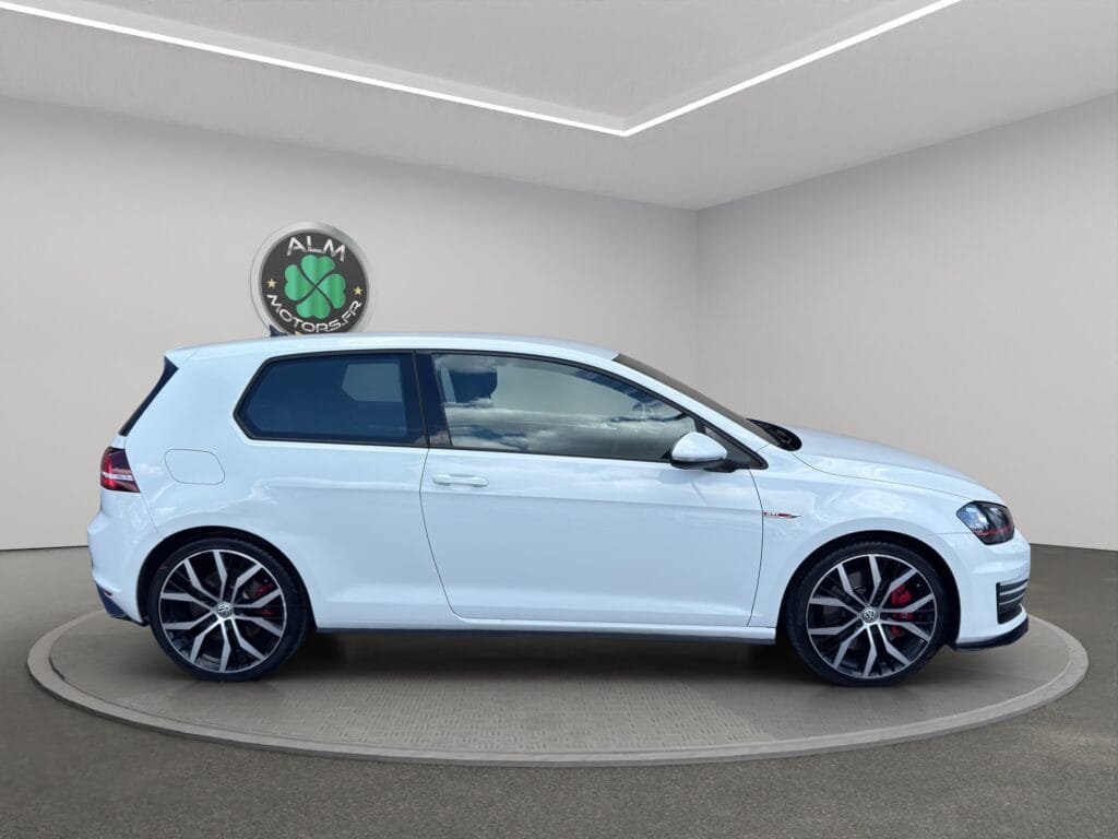 VOLKSWAGEN GOLF VII 2.0 TSI 230 BLUEMOTION TECHNOLOGY GTI PERFORMANCE 3P