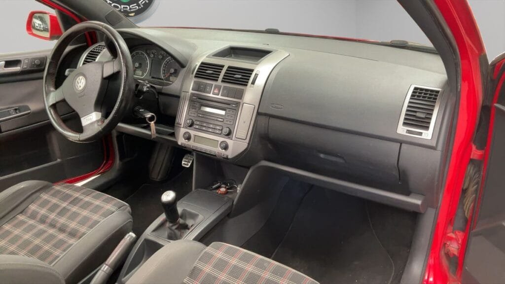 VOLKSWAGEN POLO IV (2) 1.8 T 150 GTI 3P