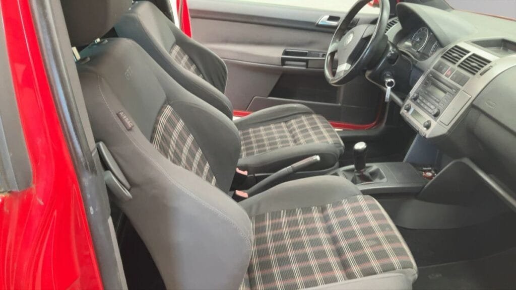 VOLKSWAGEN POLO IV (2) 1.8 T 150 GTI 3P