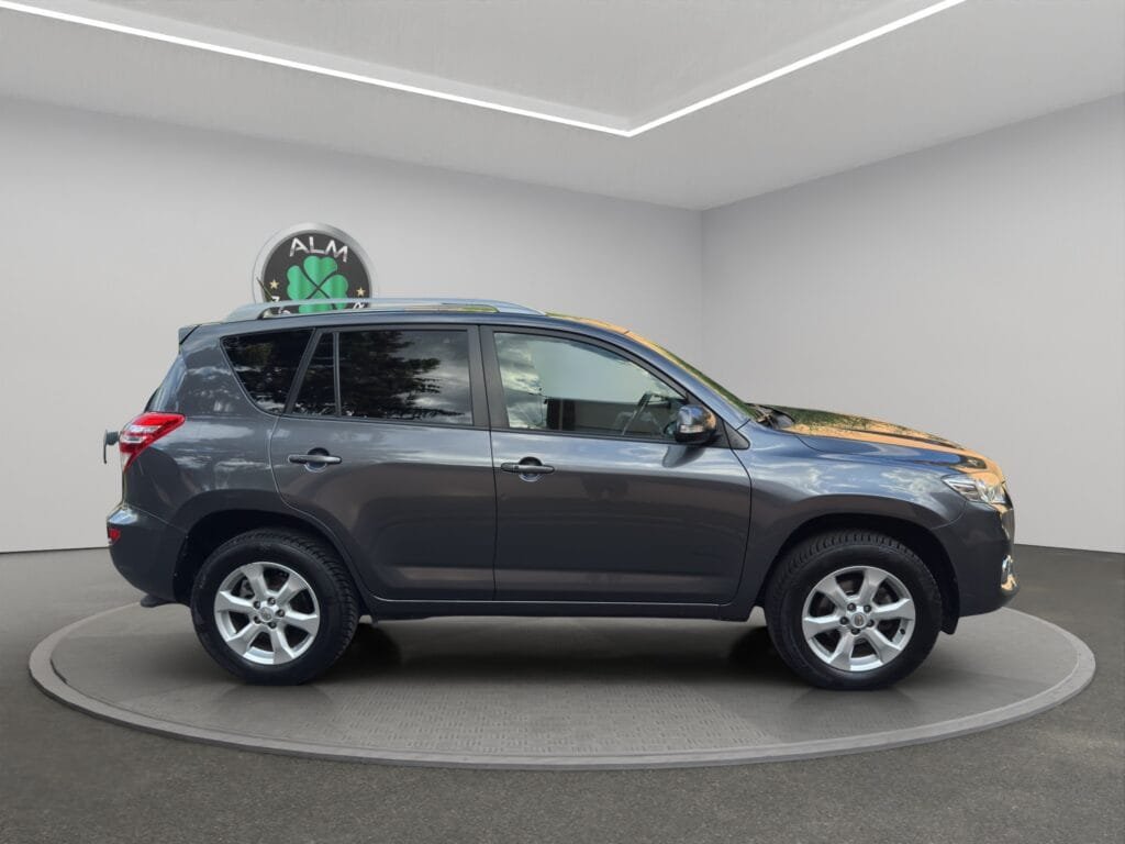 TOYOTA RAV 4 III (3) 150 D-4D EXECUTIVE AWD²