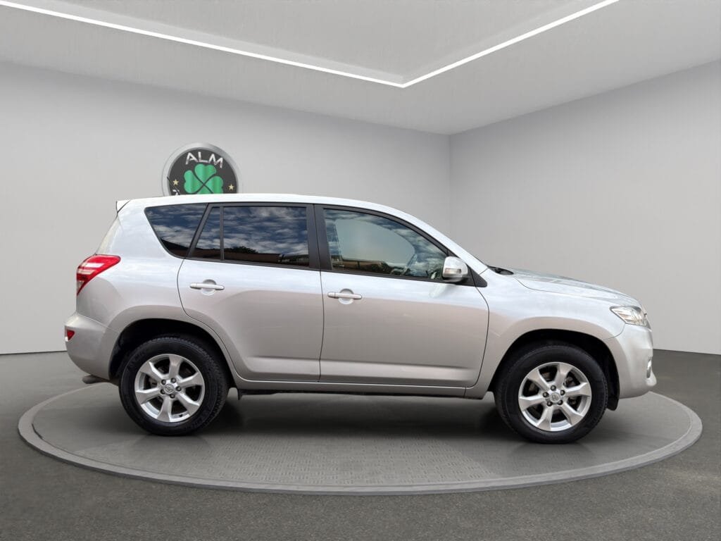 TOYOTA RAV 4 III (3) 150 D-4D CROSSOVER AWD (gris)