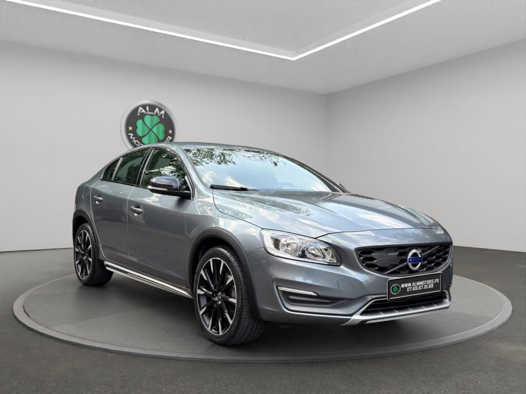 VOLVO S60 CROSS COUNTRY 2.4 D4 SUMMUM AWD BVA