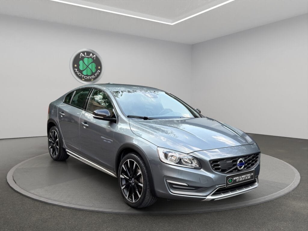 VOLVO S60 CROSS COUNTRY 2.4 D4 SUMMUM AWD BVA