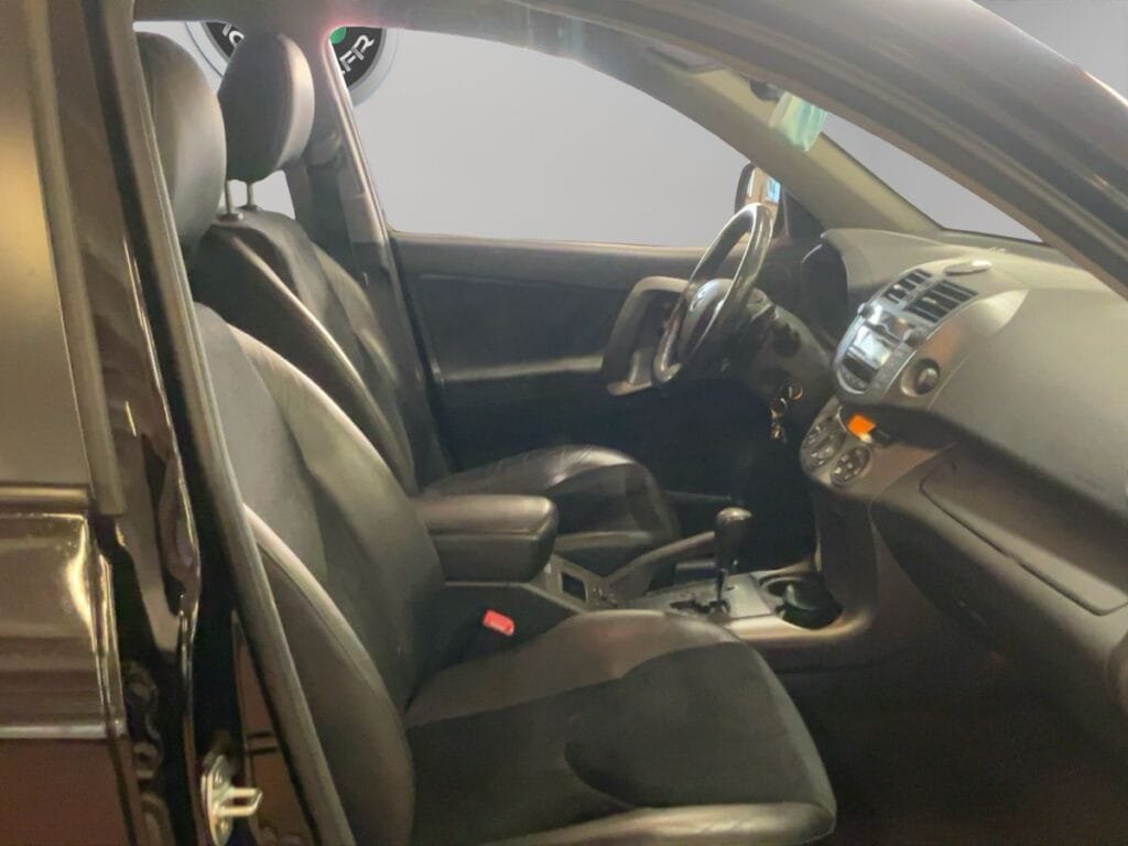 TOYOTA RAV 4 III (3) 2.0 158 VVT-I CROSSOVER AWD BVA