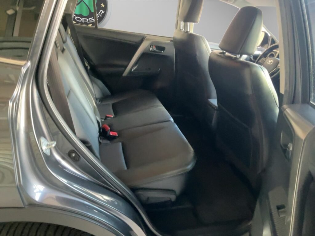 TOYOTA RAV 4 IV 124 D-4D FAP LOUNGE 4WD