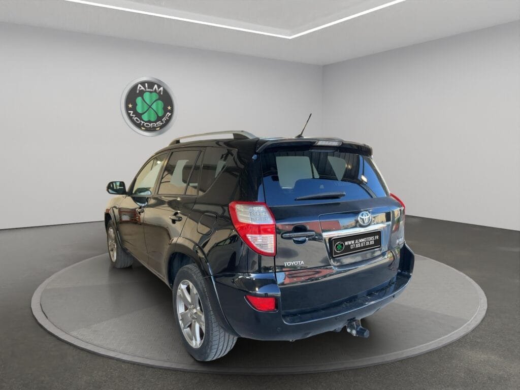 TOYOTA RAV 4 III (3) 150 D-4D CROSSOVER EXCLUSIVE BVA AWD (Noir)