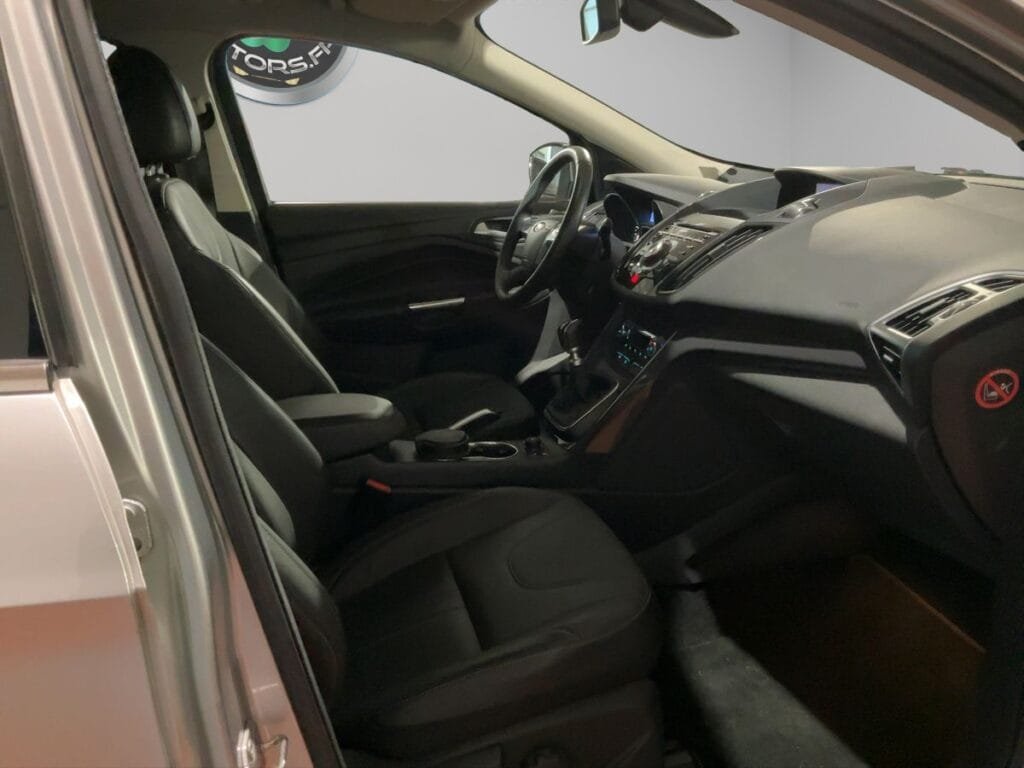 FORD KUGA II 2.0 TDCI 140 FAP 4X4 TITANIUM