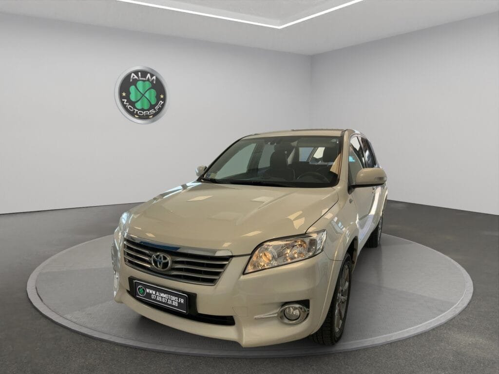 TOYOTA RAV 4 III (3) 150 D-4D CROSSOVER BVA AWD (blanc)