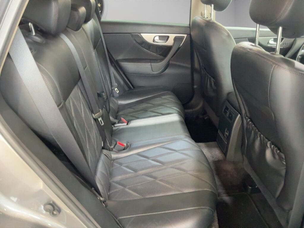 INFINITI QX70 3.0D GT 4WD