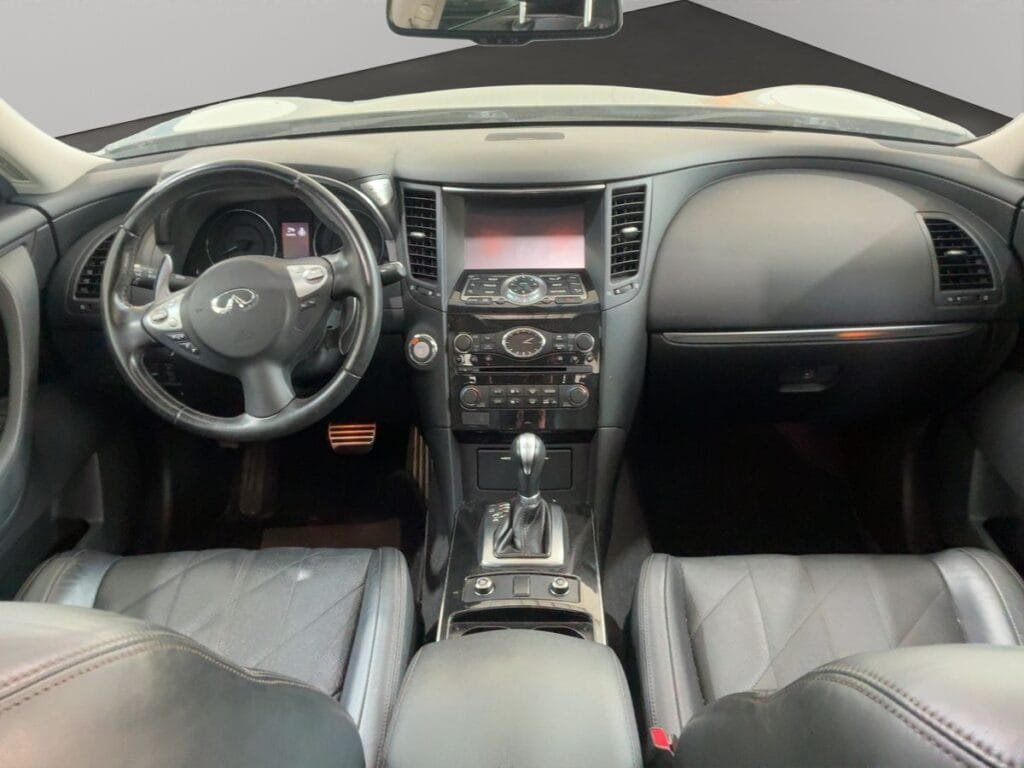 INFINITI QX70 3.0D GT 4WD