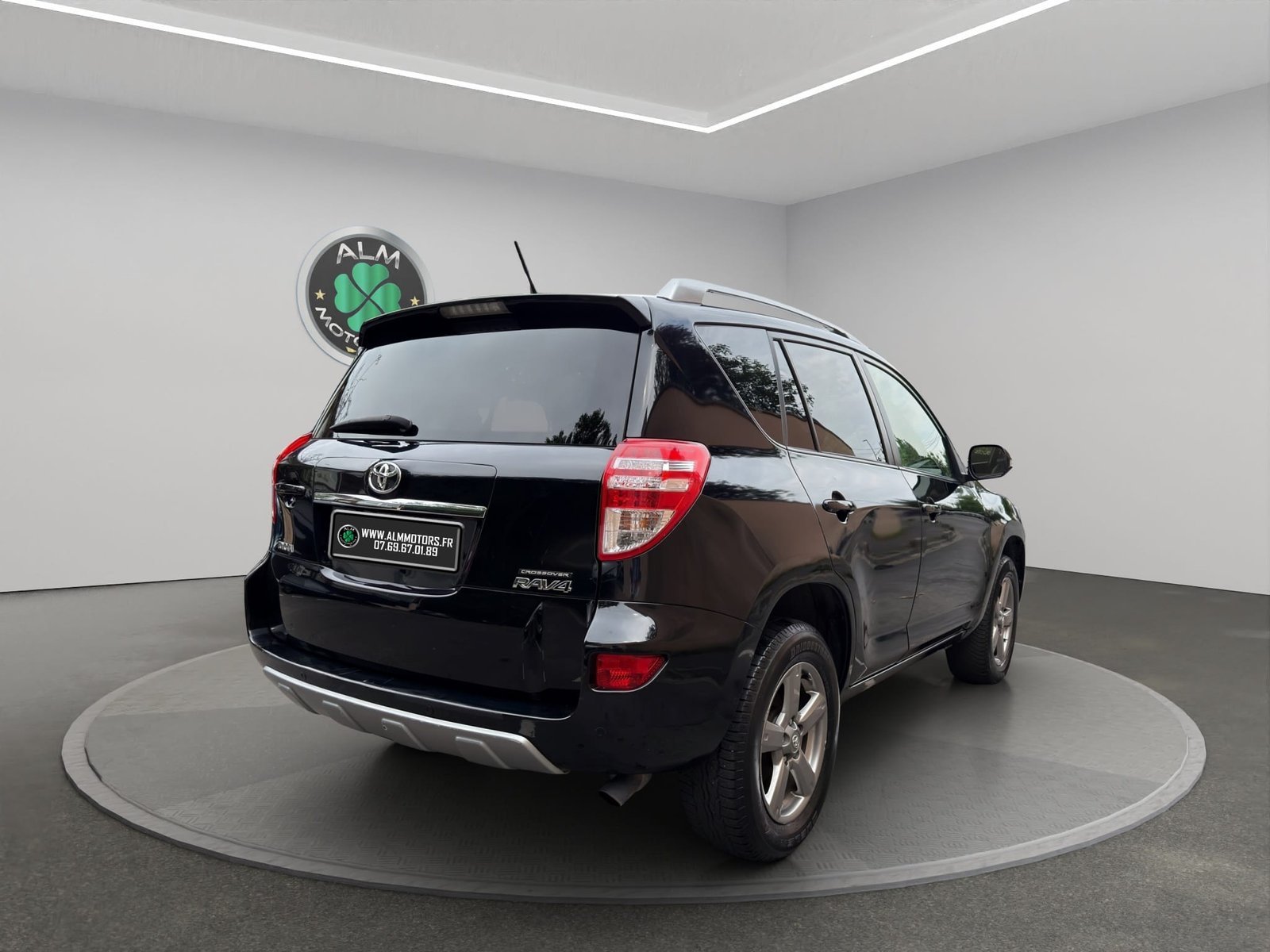 TOYOTA RAV 4 III (3) 150 D-4D CROSSOVER EXECUTIVE AWD