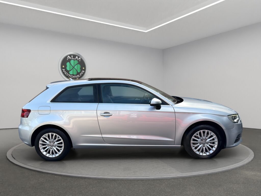AUDI A3 III 2.0 TDI 150ch S-TRONIC AMBIENTE
